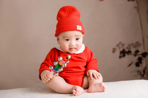 伊川六个月宝宝总是摇头 伊川六个月宝宝总是摇头